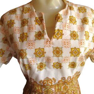 medium Vintage Dress 1960s Boho Floral Print Short Sleeve Dress Golden Print
